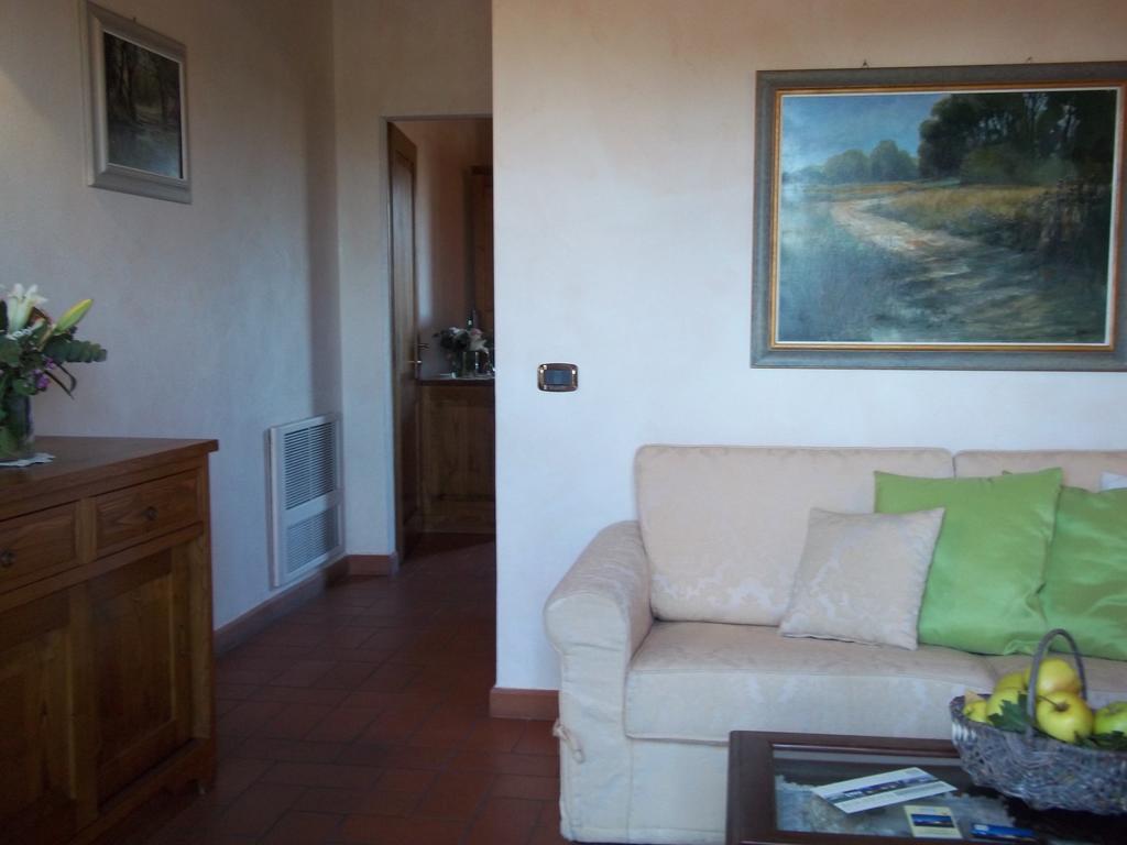 Agriturismo Lupo Cerrino Tarquinia Habitación foto
